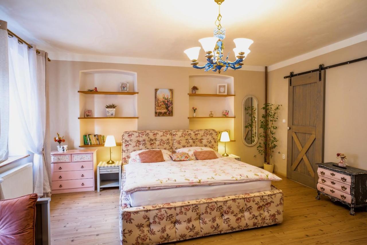Rustic House V Luzickych Horach Apartment Jiretin pod Jedlovou Exterior photo